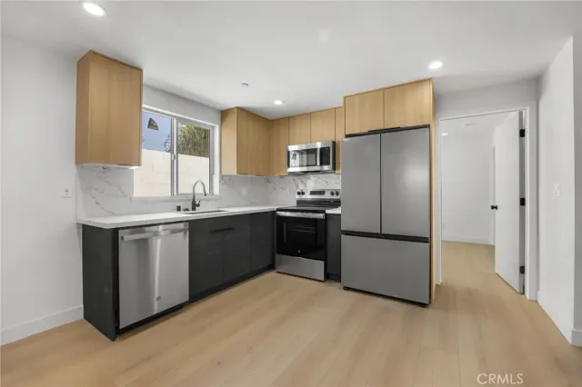 $3,937 | 4513 Rosewood Avenue, Unit 3, Los Angeles, CA 90012