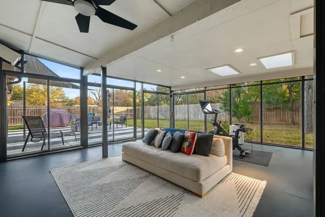 $3,250 | 2303 Inverrary Circle, Austin, TX 78747