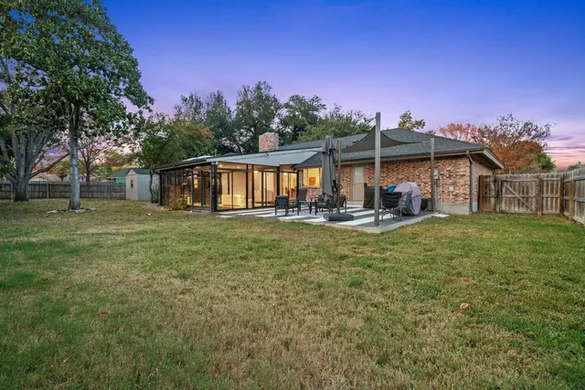 $3,250 | 2303 Inverrary Circle, Austin, TX 78747