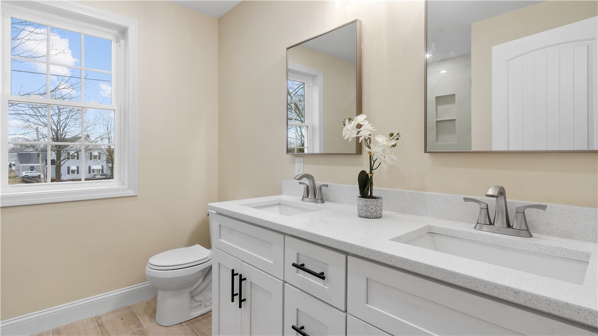 102 Ames Street Pawtucket, RI 02861 - Photo 11 of 18