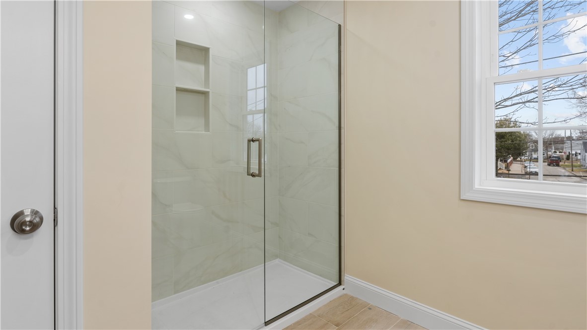 102 Ames Street Pawtucket, RI 02861 - Photo 12 of 18