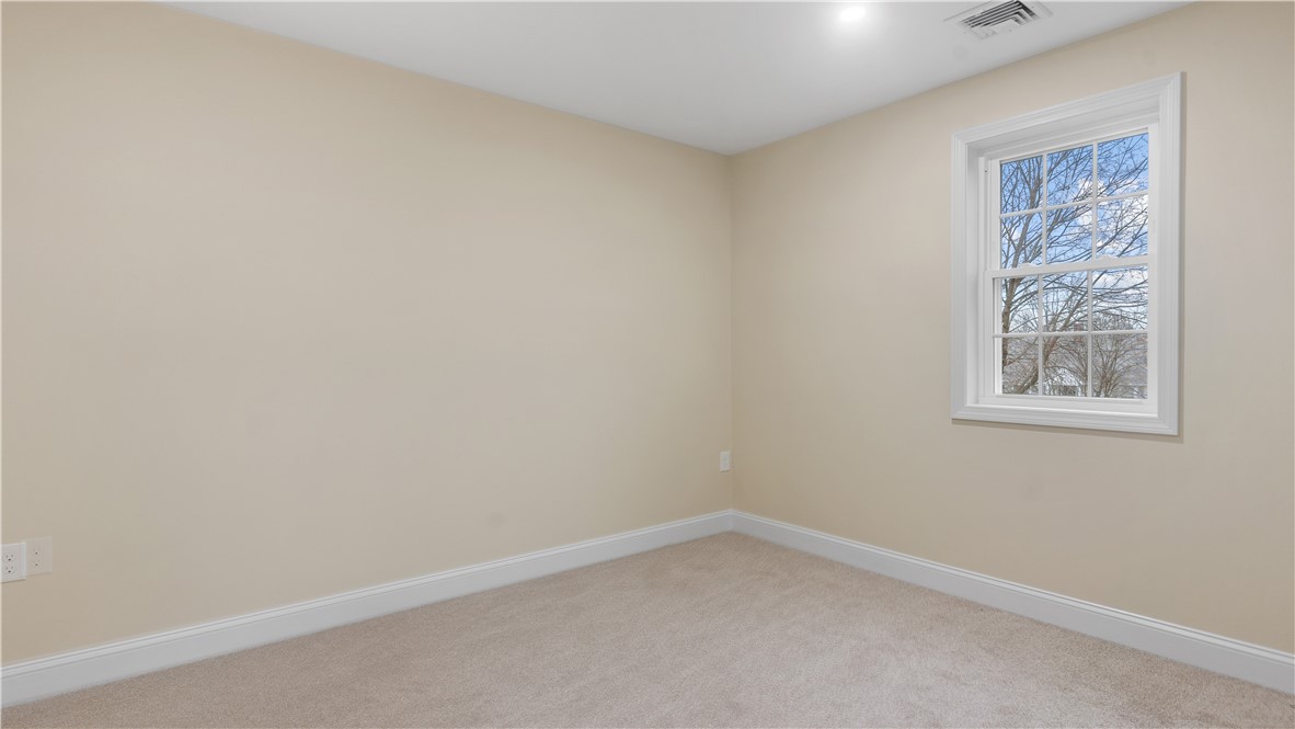 102 Ames Street Pawtucket, RI 02861 - Photo 17 of 18