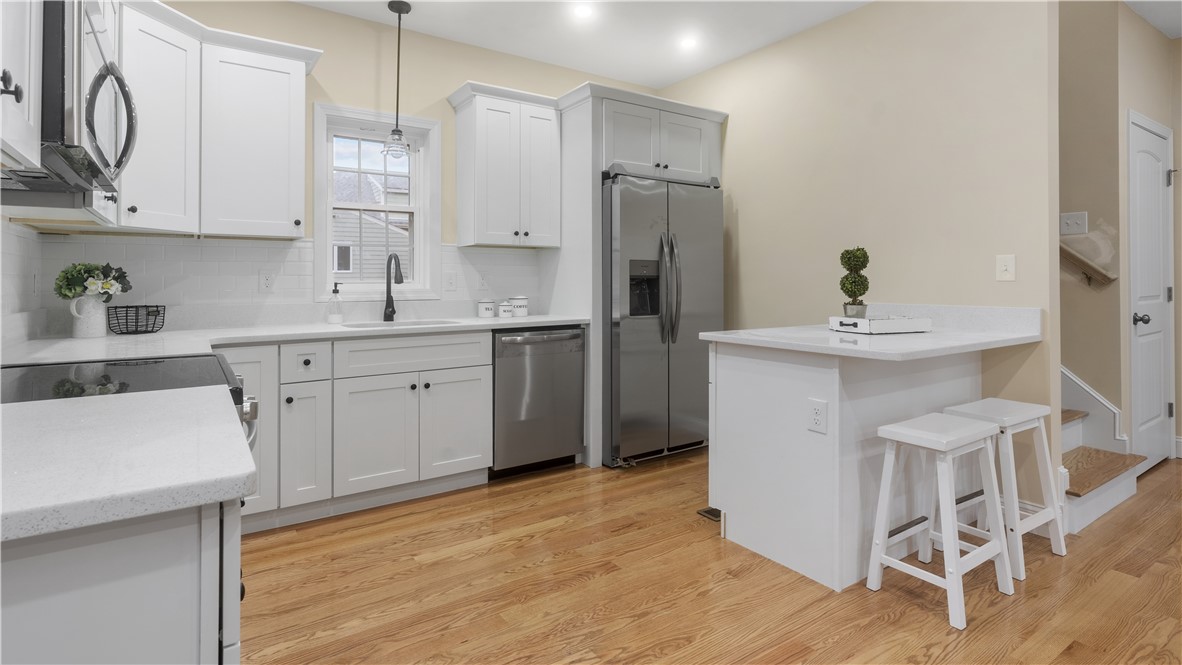 102 Ames Street Pawtucket, RI 02861 - Photo 7 of 18