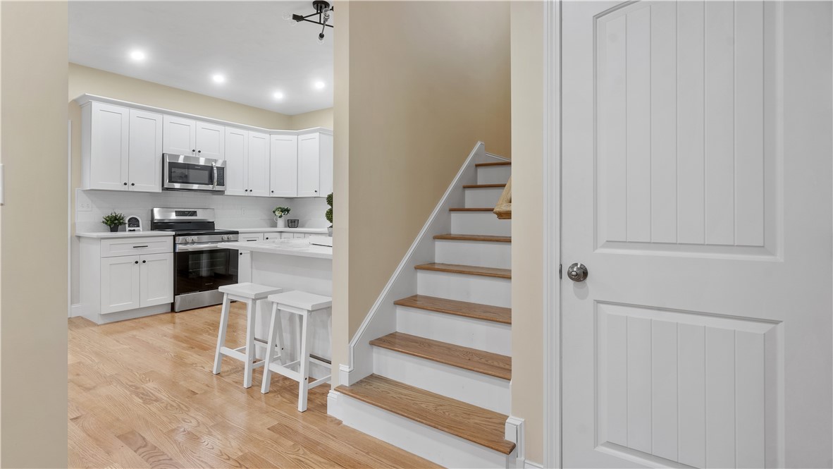 102 Ames Street Pawtucket, RI 02861 - Photo 9 of 18