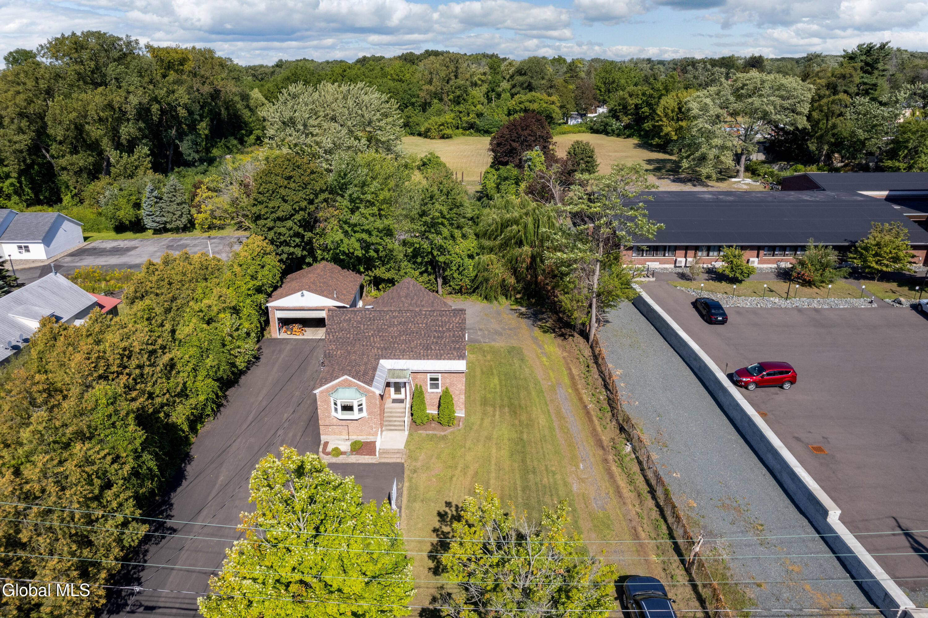 34 Russell Road Colonie, NY 12205 - Photo 2 of 61 61-34 Russell Rd