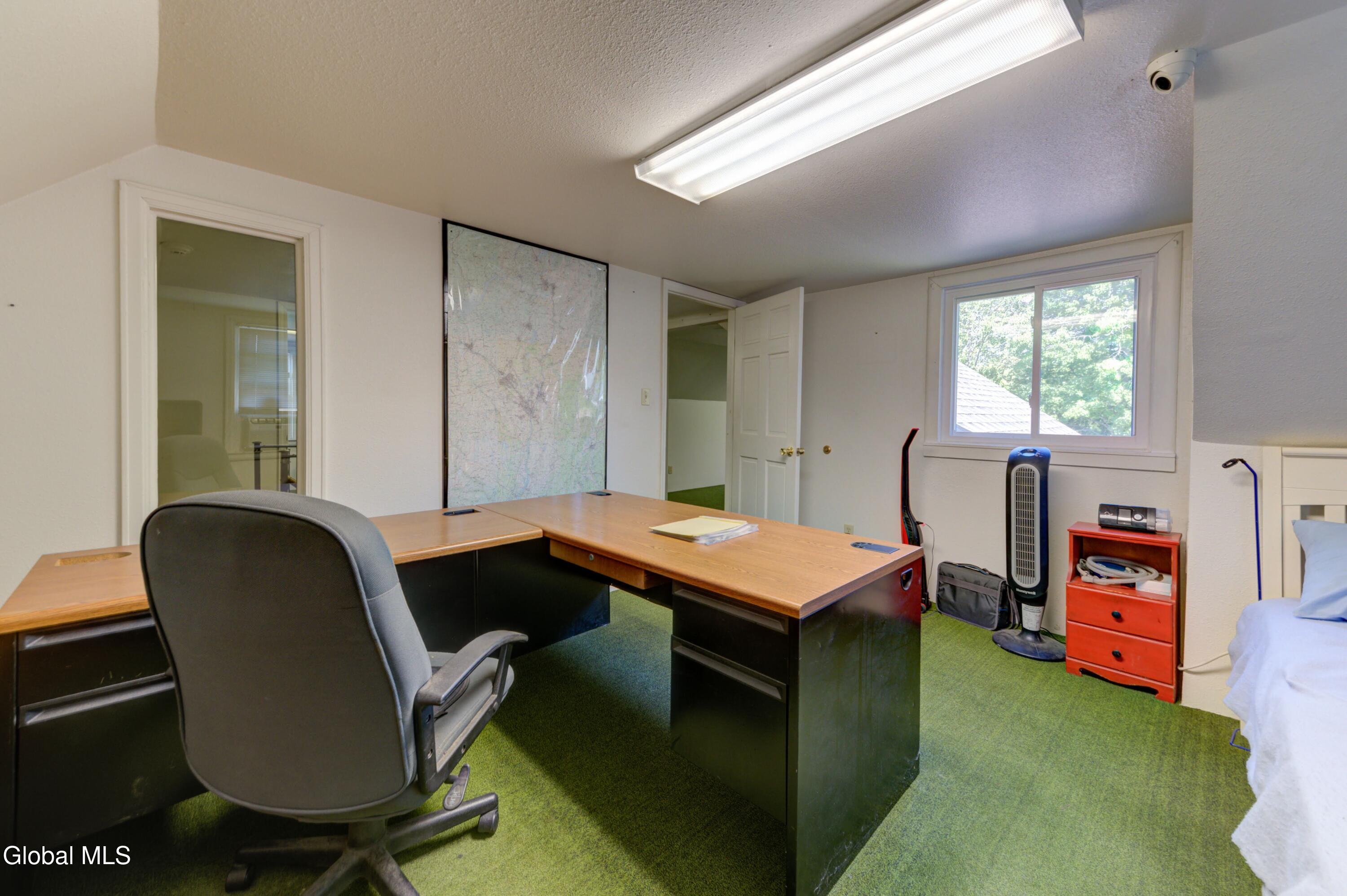 34 Russell Road Colonie, NY 12205 - Photo 26 of 61 19-34 Russell Rd