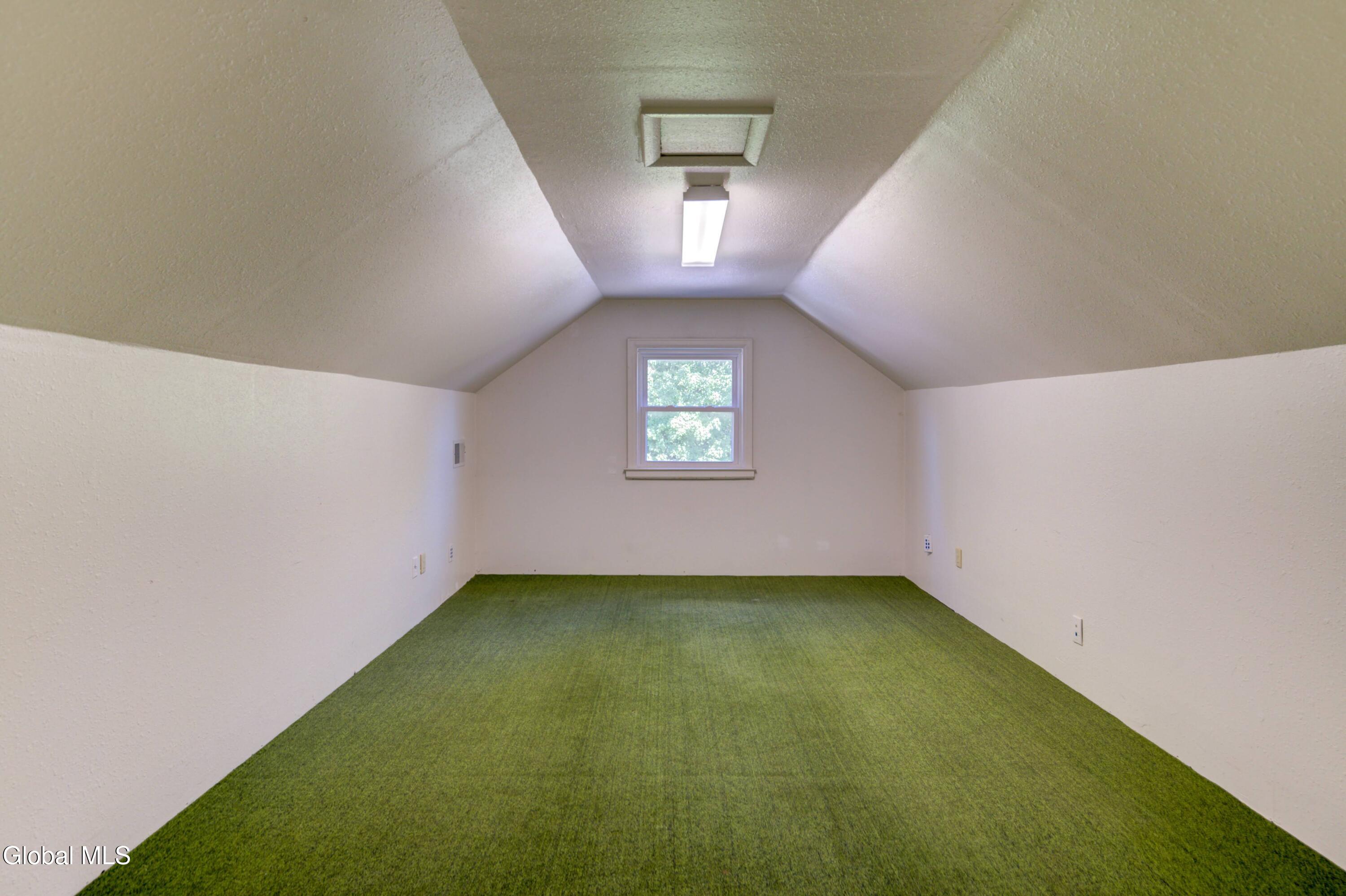 34 Russell Road Colonie, NY 12205 - Photo 28 of 61 23-34 Russell Rd