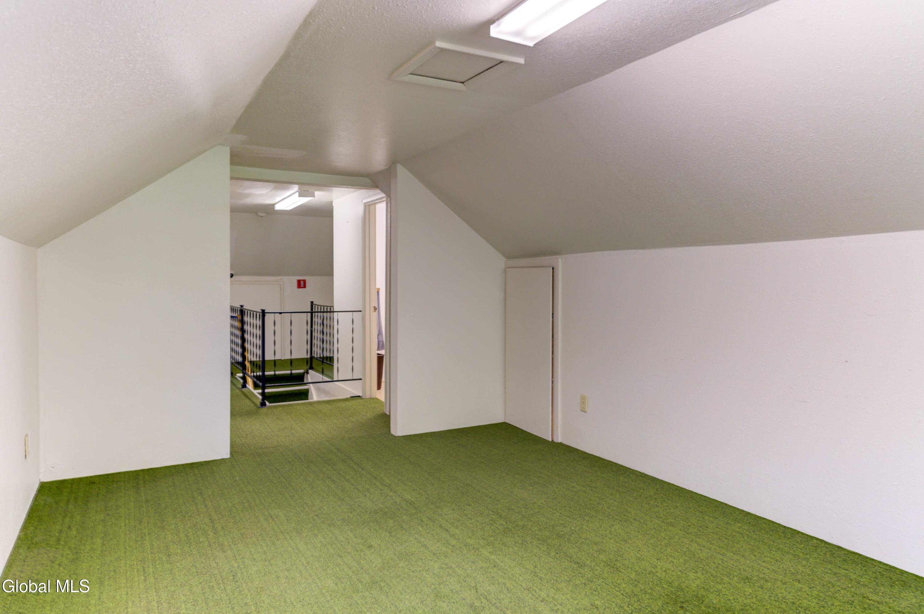 34 Russell Road Colonie, NY 12205 - Photo 29 of 61 24-34 Russell Rd