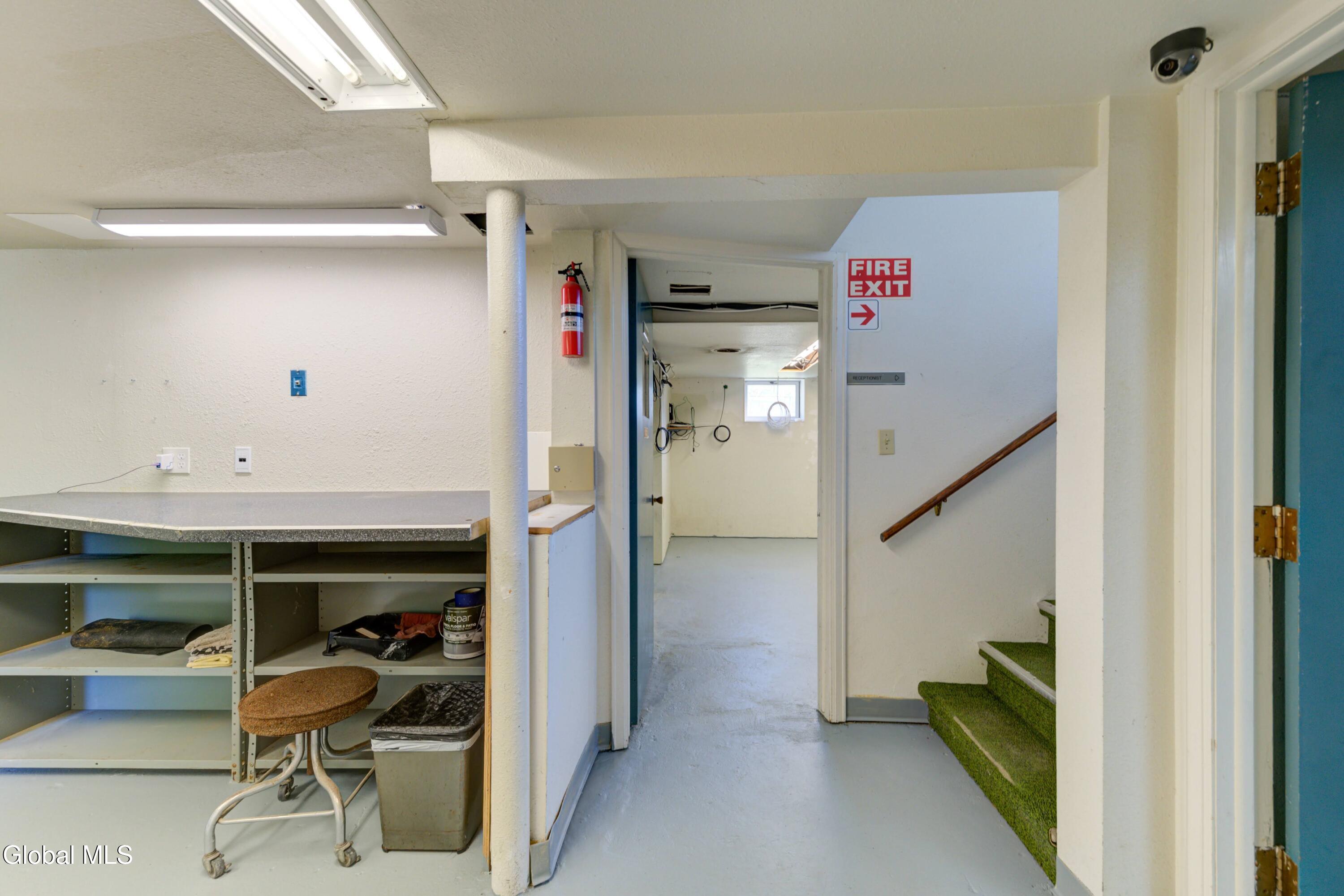 34 Russell Road Colonie, NY 12205 - Photo 38 of 61 33-34 Russell Rd