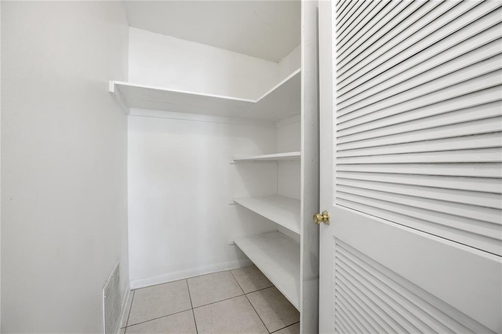 925 West Oak Ridge Road, Unit 925C Orlando, FL 32809 - Photo 8 of 15