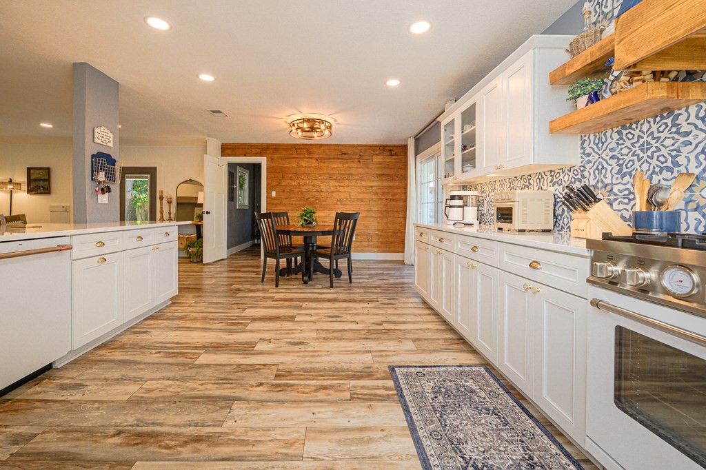 2011 Cochran Lane Rockport, TX 78382 - Photo 10 of 39