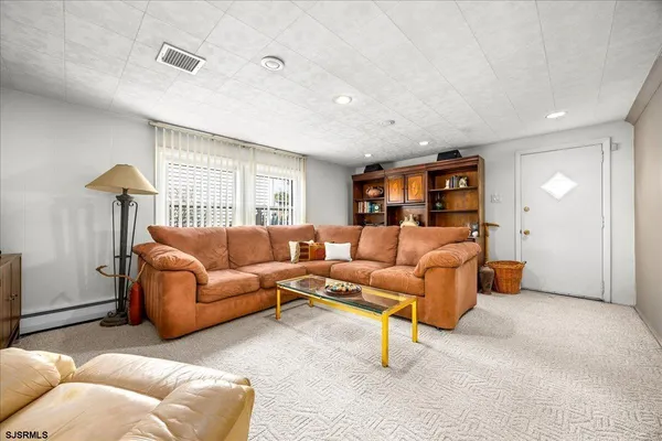 $975,000 | 409 North Clermont Avenue, Margate City, NJ 08402