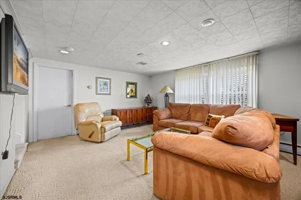$975,000 | 409 North Clermont Avenue, Margate City, NJ 08402