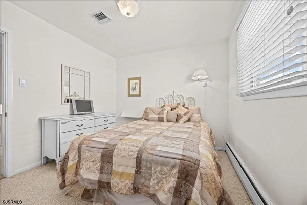 $975,000 | 409 North Clermont Avenue, Margate City, NJ 08402