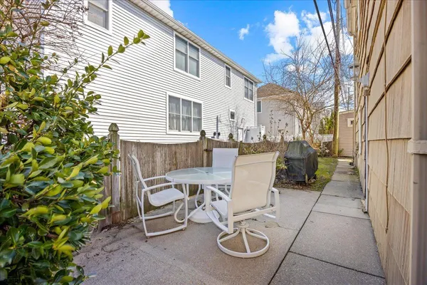 $975,000 | 409 North Clermont Avenue, Margate City, NJ 08402