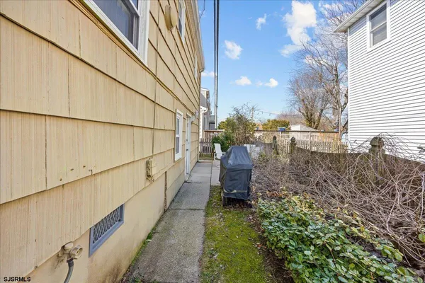 $975,000 | 409 North Clermont Avenue, Margate City, NJ 08402