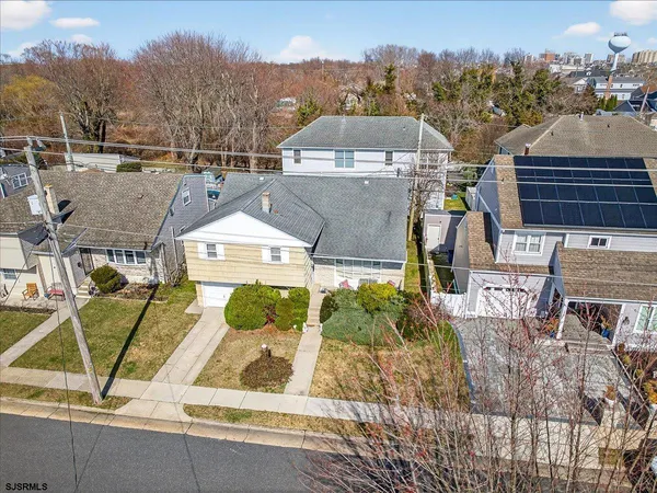 $975,000 | 409 North Clermont Avenue, Margate City, NJ 08402