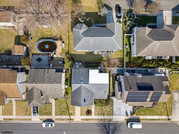 $975,000 | 409 North Clermont Avenue, Margate City, NJ 08402