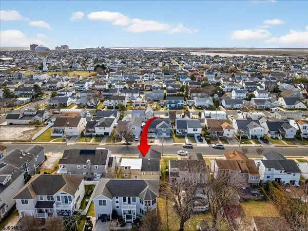 $975,000 | 409 North Clermont Avenue, Margate City, NJ 08402