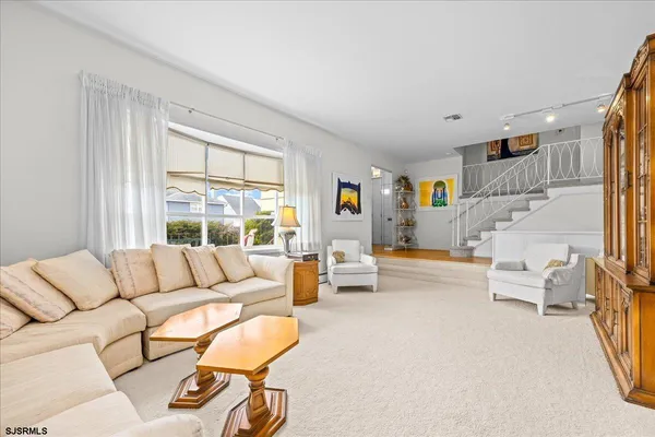 $975,000 | 409 North Clermont Avenue, Margate City, NJ 08402