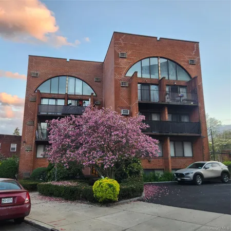 $675,000 | 84-62 Austin Street, Unit C3 | Kew Gardens