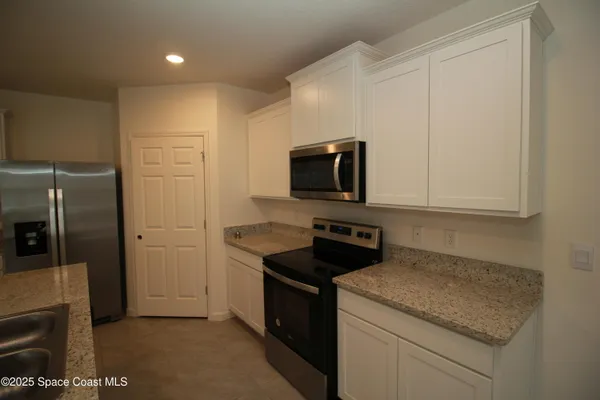 $2,695 | 218 Bubbling Lane, Palm Bay, FL 32907