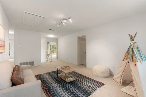 $584,000 | 7516 Windrush Drive, Austin, TX 78729
