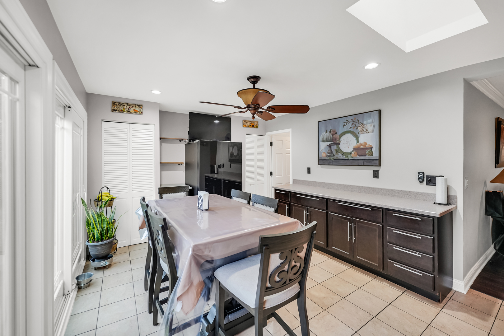 423 Tallman Avenue Romeoville, IL 60446 - Photo 12 of 23 Gallery Image 12