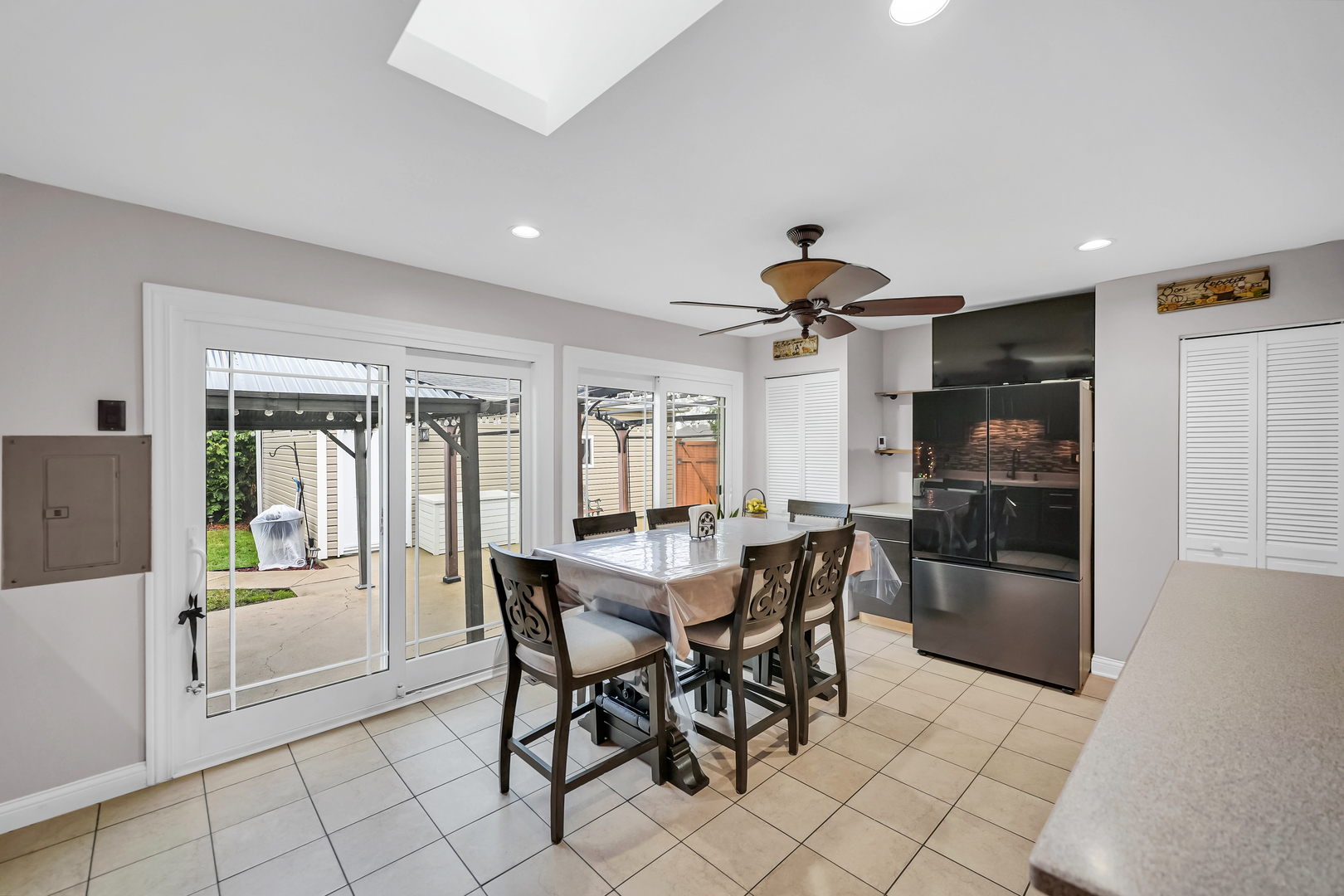 423 Tallman Avenue Romeoville, IL 60446 - Photo 13 of 23 Gallery Image 13