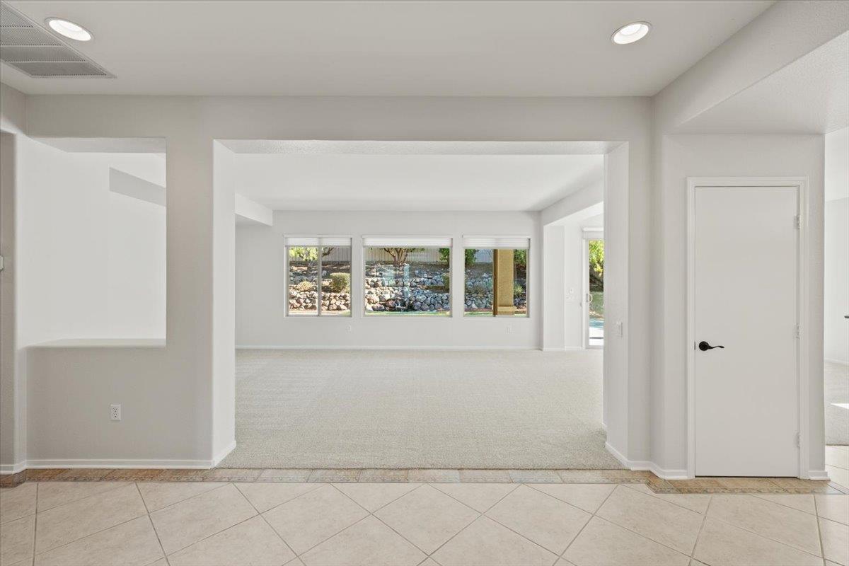 851 Rocky Ridge Lane Lincoln, CA 95648 - Photo 3 of 31 an empty room with windows