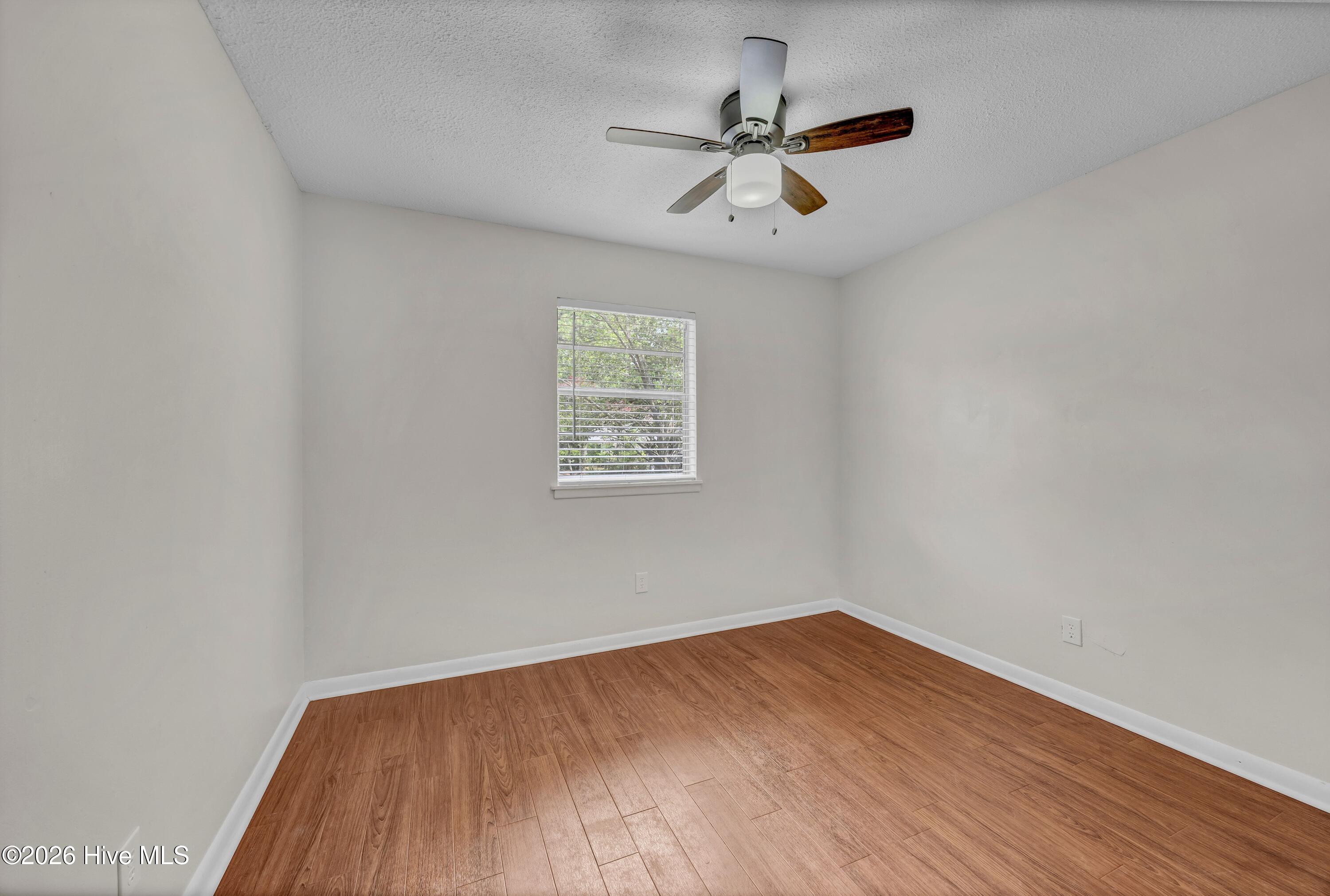 305 Covington Road Wilmington, NC 28409 - Photo 17 of 27 017_img_8205_789