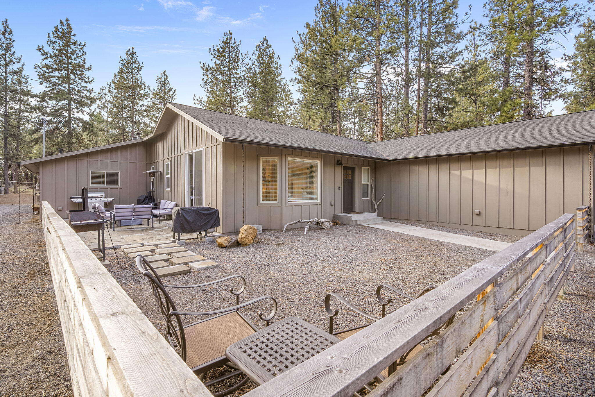 60059 Turquoise Road Bend, OR 97702 - Photo 31 of 53