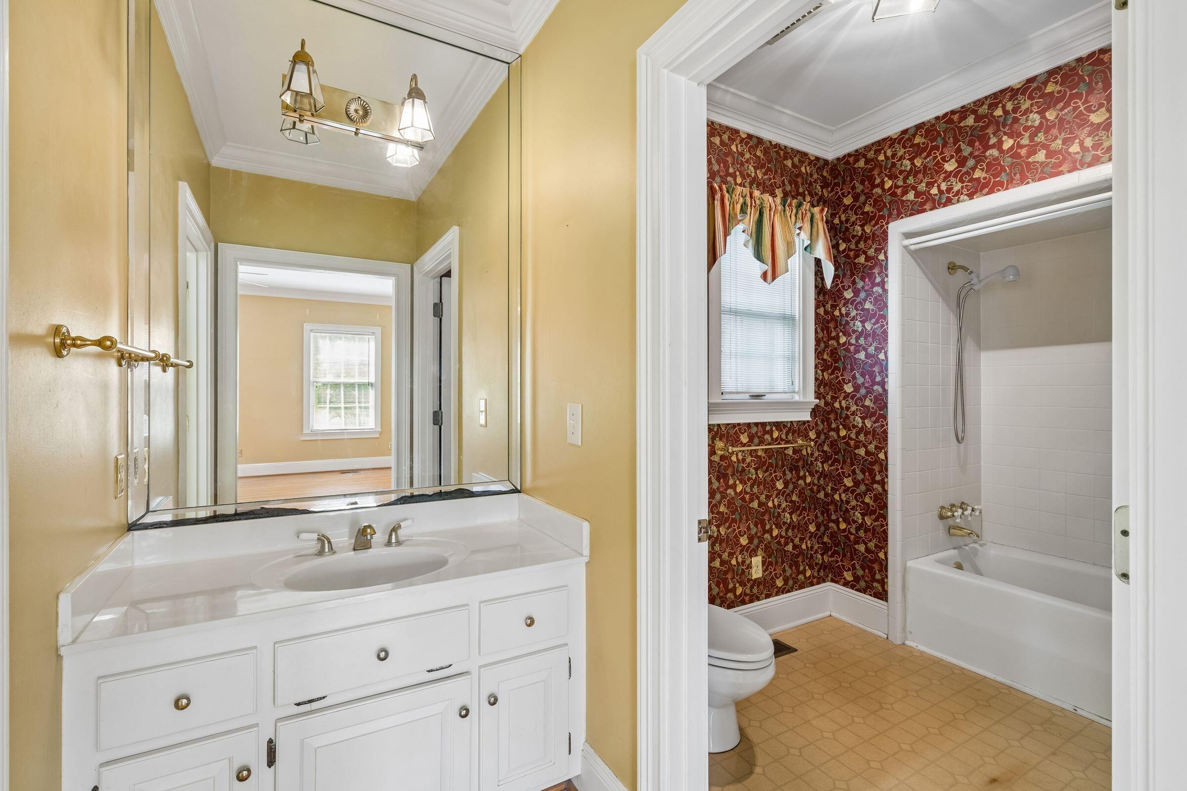 905 Raysor Street St. George, SC 29477 - Photo 56 of 85 056_905wraysorst-keeneyemarketing-077_57