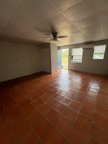 $675 | 1627 Farm To Market Road 351, Unit 15, Beeville, TX 78102
