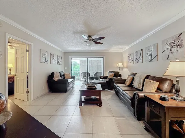 $169,000 | 4270 Northwest 40th Street, Unit 208, Lauderdale Lakes, FL 33319