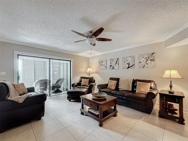 $169,000 | 4270 Northwest 40th Street, Unit 208, Lauderdale Lakes, FL 33319