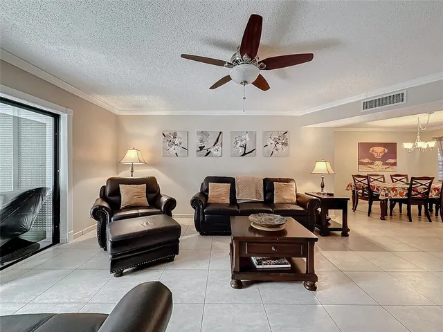 $169,000 | 4270 Northwest 40th Street, Unit 208, Lauderdale Lakes, FL 33319