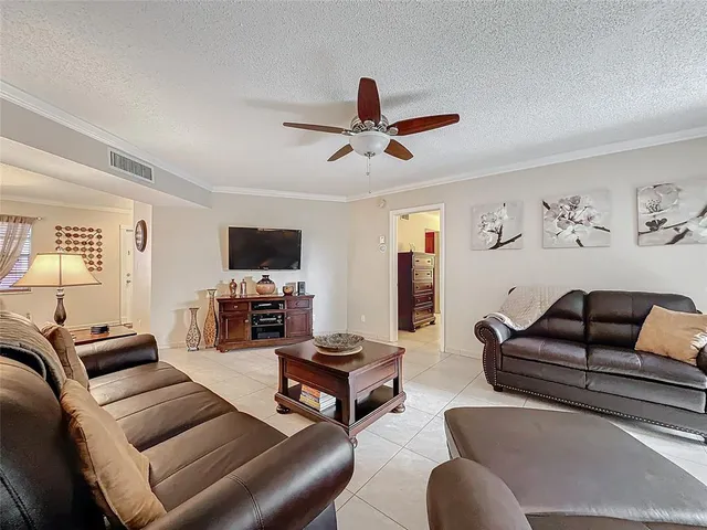 $169,000 | 4270 Northwest 40th Street, Unit 208, Lauderdale Lakes, FL 33319