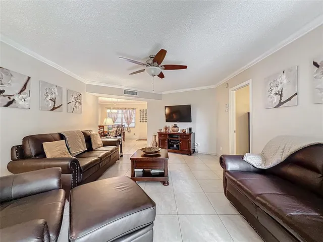$169,000 | 4270 Northwest 40th Street, Unit 208, Lauderdale Lakes, FL 33319