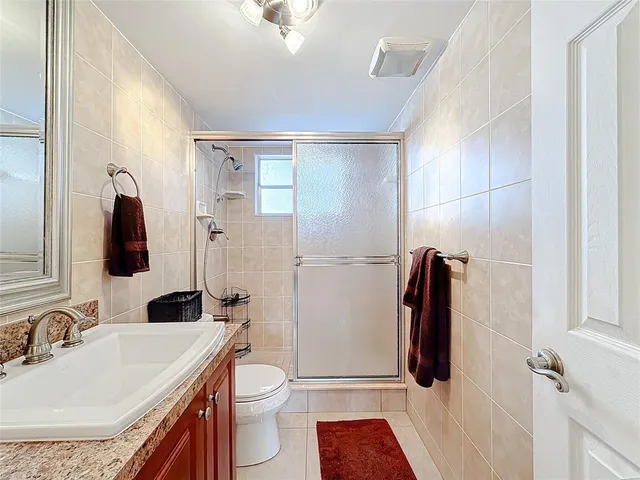 $169,000 | 4270 Northwest 40th Street, Unit 208, Lauderdale Lakes, FL 33319