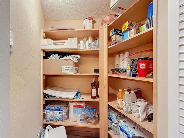 $169,000 | 4270 Northwest 40th Street, Unit 208, Lauderdale Lakes, FL 33319