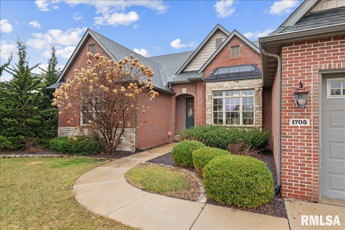 1705 Interlacken Road Springfield, IL 62704 - Photo 2 of 47