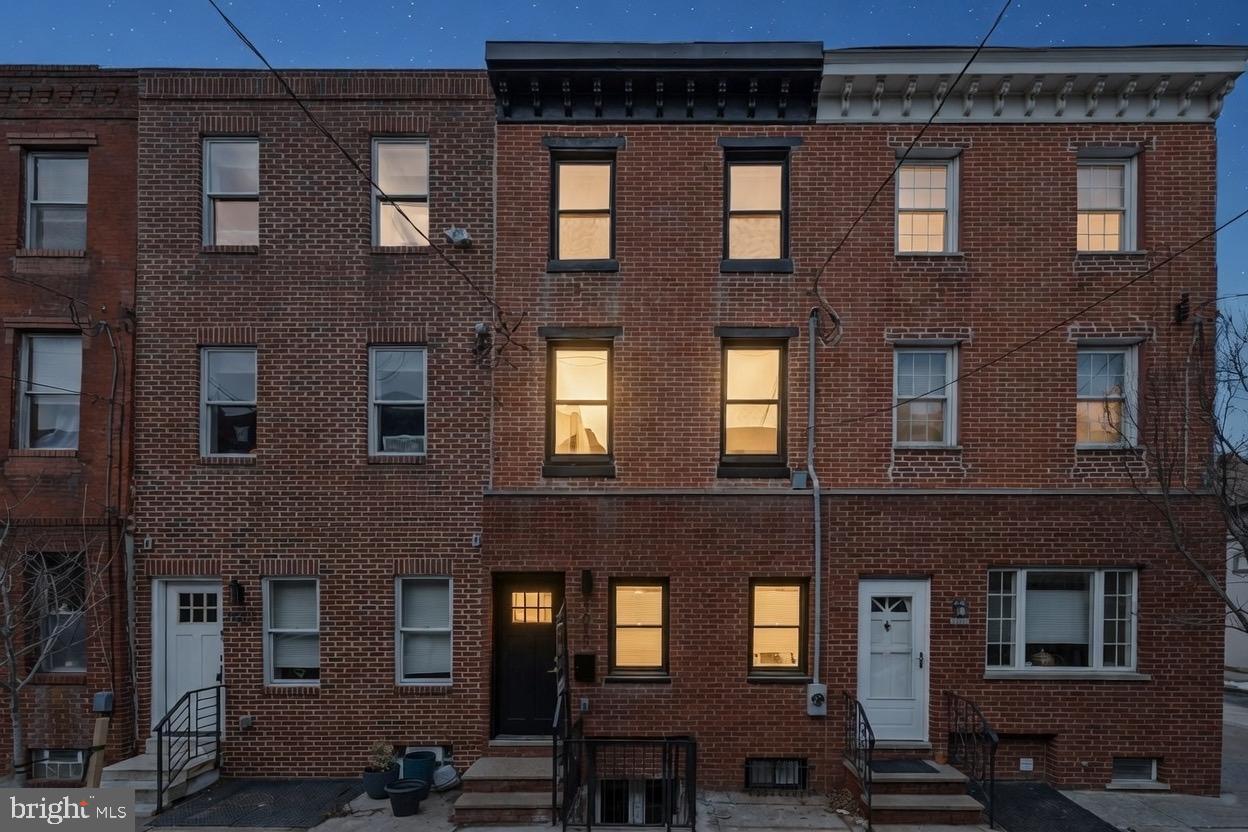 1019 Ellsworth Street Philadelphia, PA 19147 - Photo 29 of 31 a building view