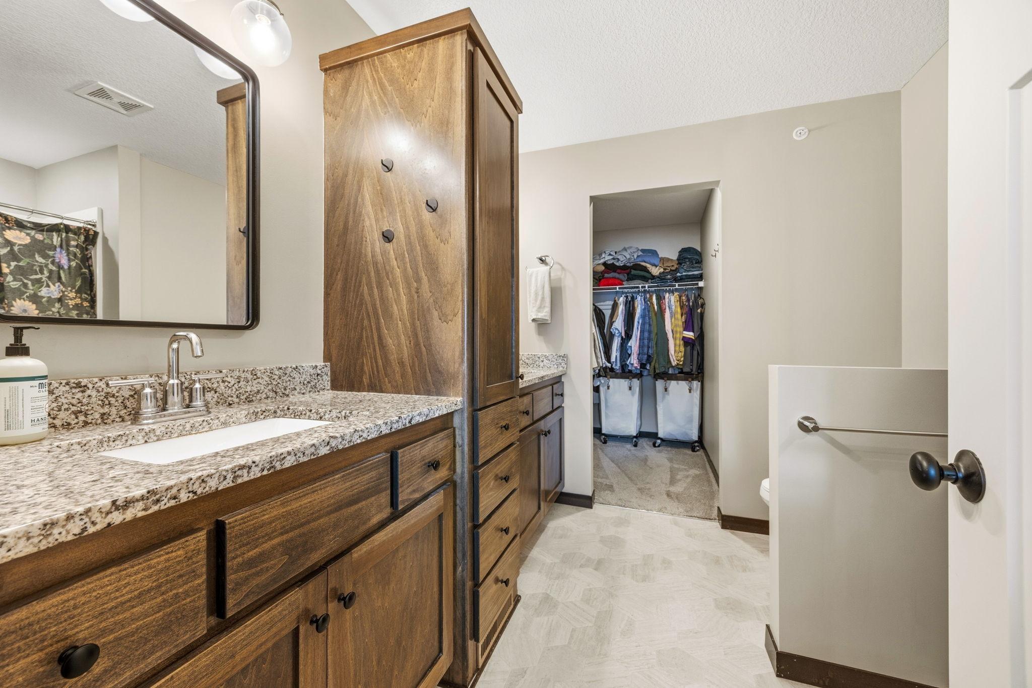 10259 3rd Street Northeast, Unit B Minneapolis, MN 55434 - Photo 13 of 22
