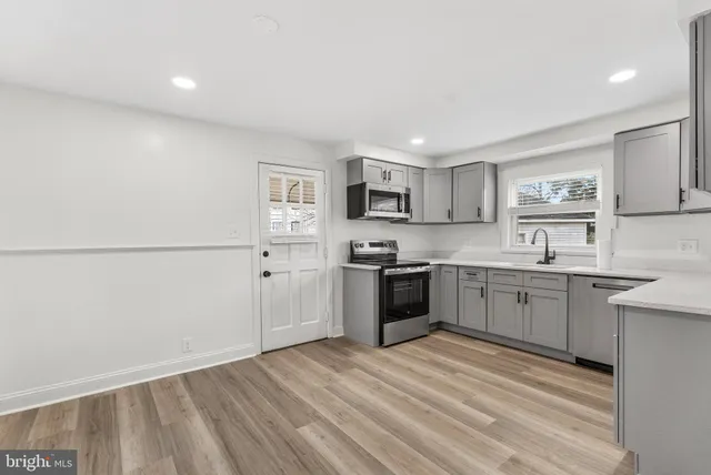 $2,200 | 26 Wilmer Street, Unit A, Glassboro, NJ 08028