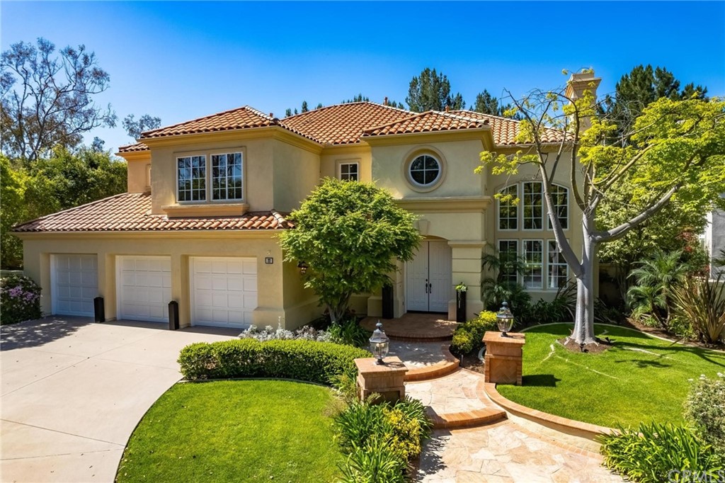 22 Meryton Irvine, CA 92603 - Photo 35 of 37 a view of a house with a yard