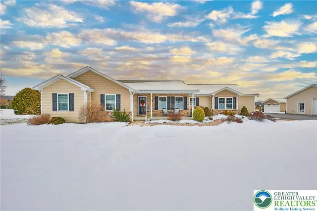 $589,900 | 3341 Buckskin Lane, Danielsville, PA 18038