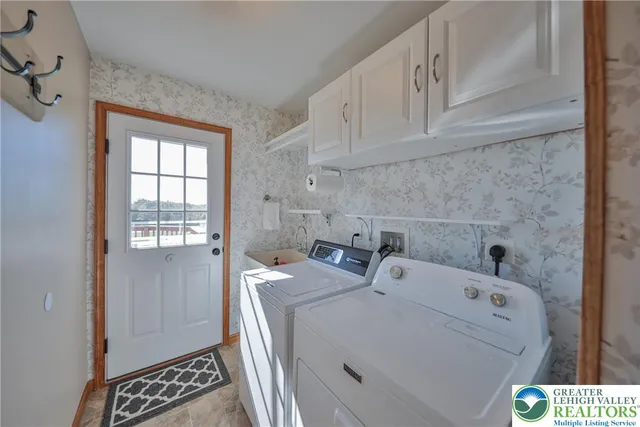 $589,900 | 3341 Buckskin Lane, Danielsville, PA 18038