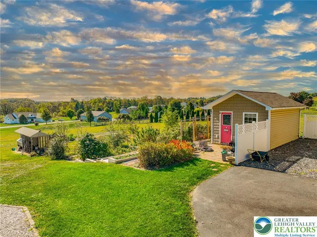 $589,900 | 3341 Buckskin Lane, Danielsville, PA 18038