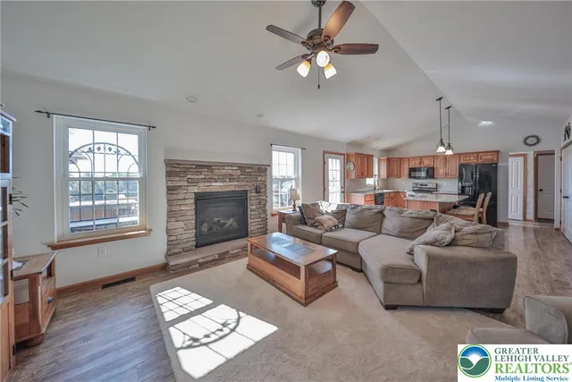 $589,900 | 3341 Buckskin Lane, Danielsville, PA 18038